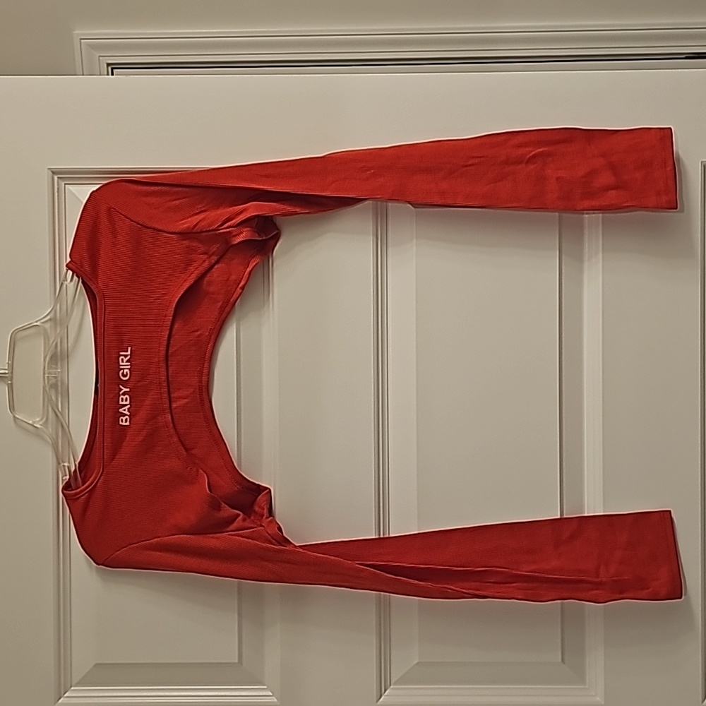 Red 1/2 long sleeve